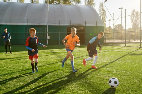 Équilibre entre éducation et passion : une journée type dans une Section Sportive Scolaire de Football