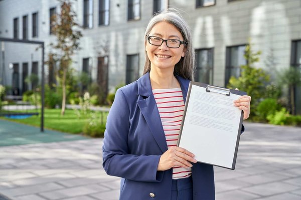 Emploi public : les secteurs d'activités possibles avec leurs avantages